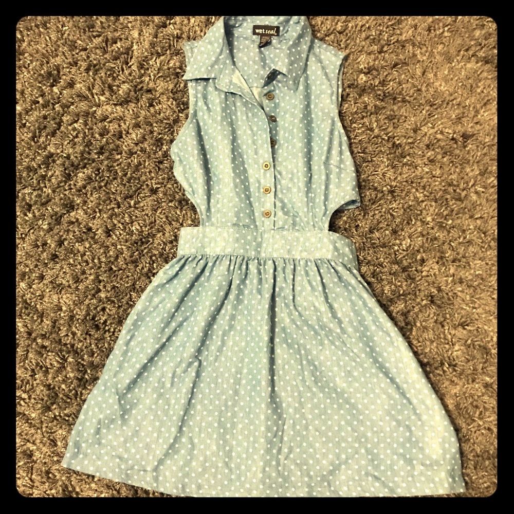 Adorable Button Up Dress 🌼